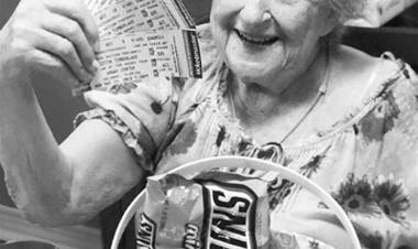 Grandma gets surprise Justin Timberlake tickets — and she couldn't be more excited